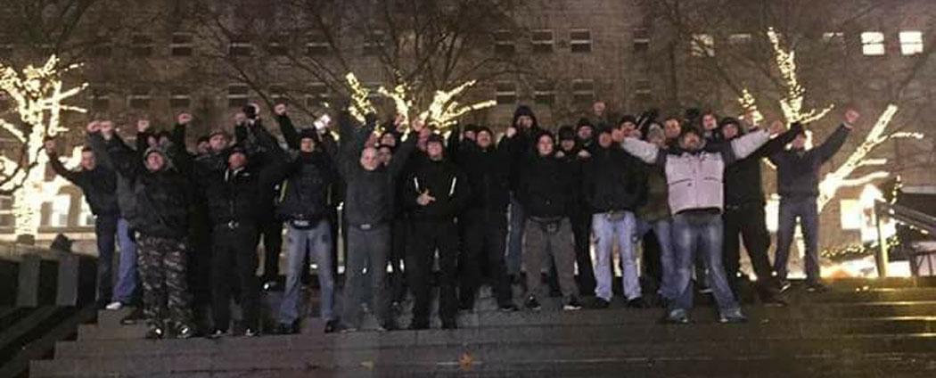 Hools sorgen für Sicherheit auf dem Essener Weihnachtsmarkt
