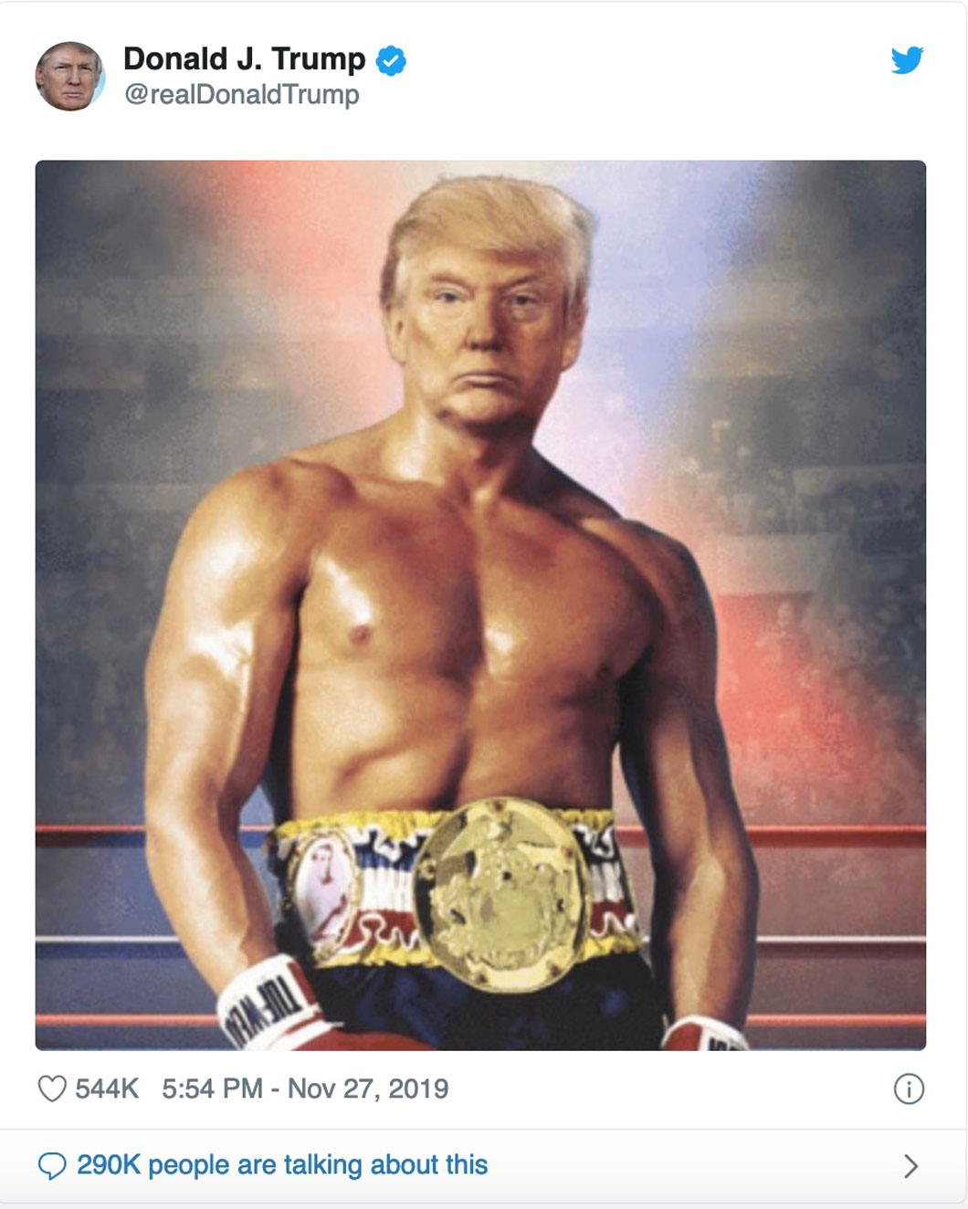 Donald Trump oben ohne und als starker Mann